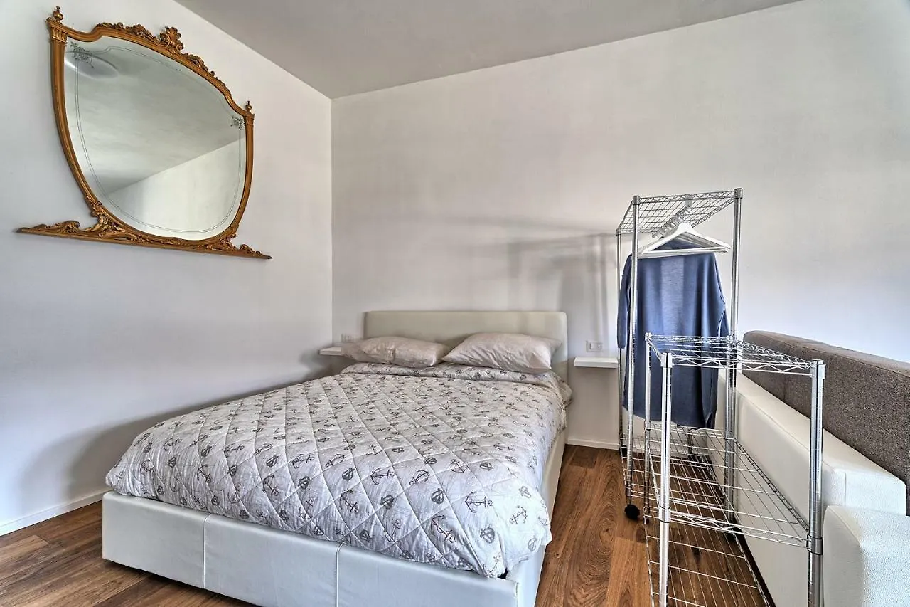 Marina Apartments Colico