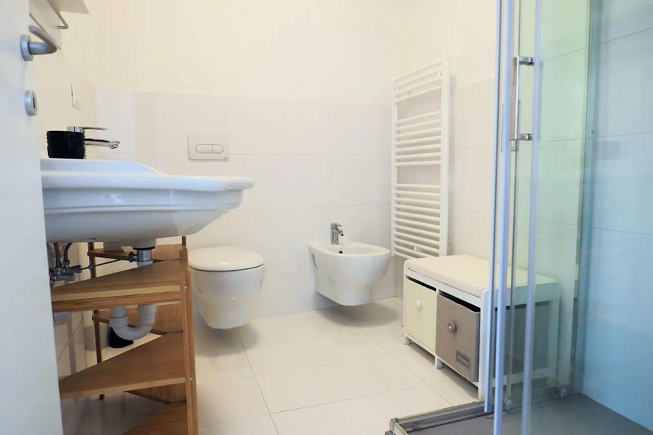 Marina Apartments Colico