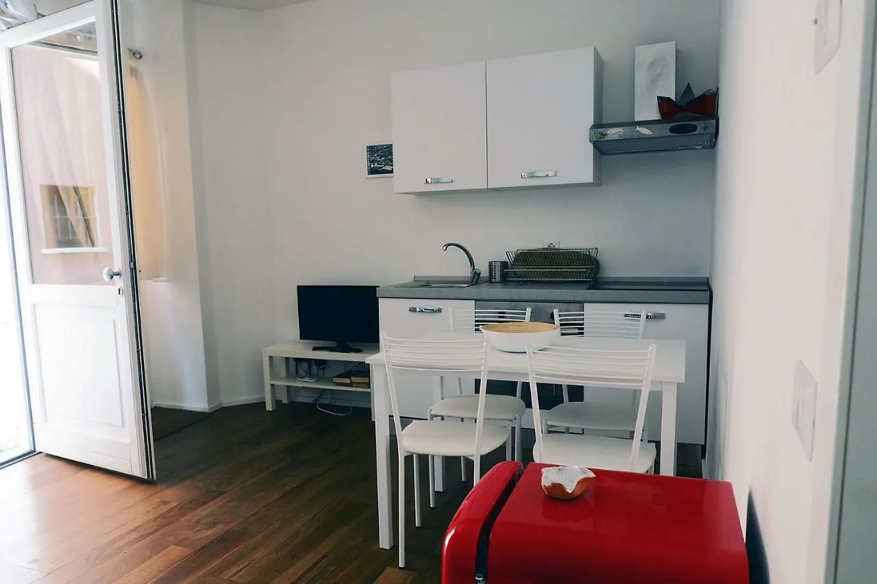 Marina Apartments Colico