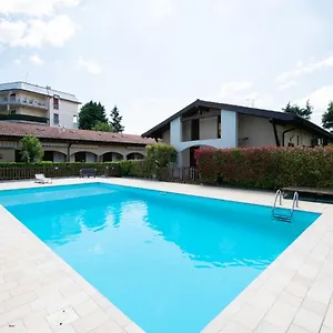 https://the-3-moons.hotelinveneto.com
