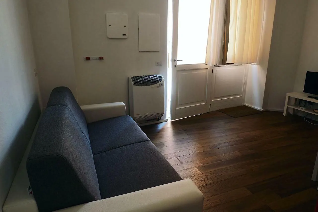 Marina Apartments Colico